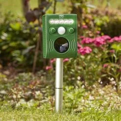 Pest XT Solar Powered Ultrasonic Flash Pest Repeller 8 Pest XT Solar Powered Ultrasonic Flash Pest Repeller -PlantHub Shop G1467 2 1000x10001 1