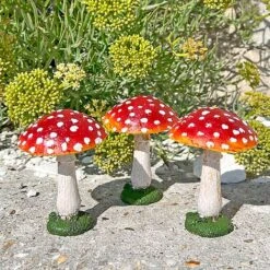 Set Of 3 Red Cap Garden Mushroom Ornaments -PlantHub Shop NJ1034 6