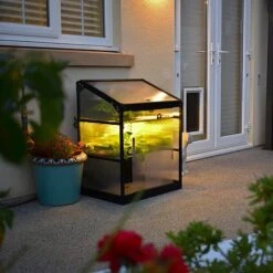 Sprout S6 - Climate Controlled Mini Greenhouse -PlantHub Shop S62lights