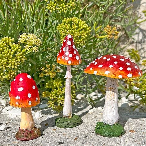 Set 3 Garden Mushroom Ornaments 9 Set 3 Garden Mushroom Ornaments - Image 7