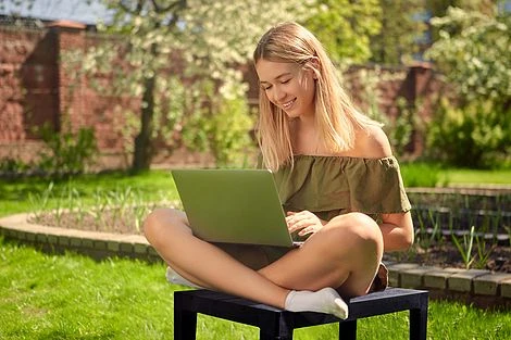 Idooka Faux Wood Garden Coffee Table - Waterproof Patio Side Table For Outdoor Use 7 Idooka Faux Wood Garden Coffee Table - Waterproof Patio Side Table For Outdoor Use - Image 5