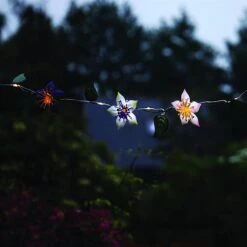 Cole & Bright Meadow Collect String Light 12 Clematis (L26405)